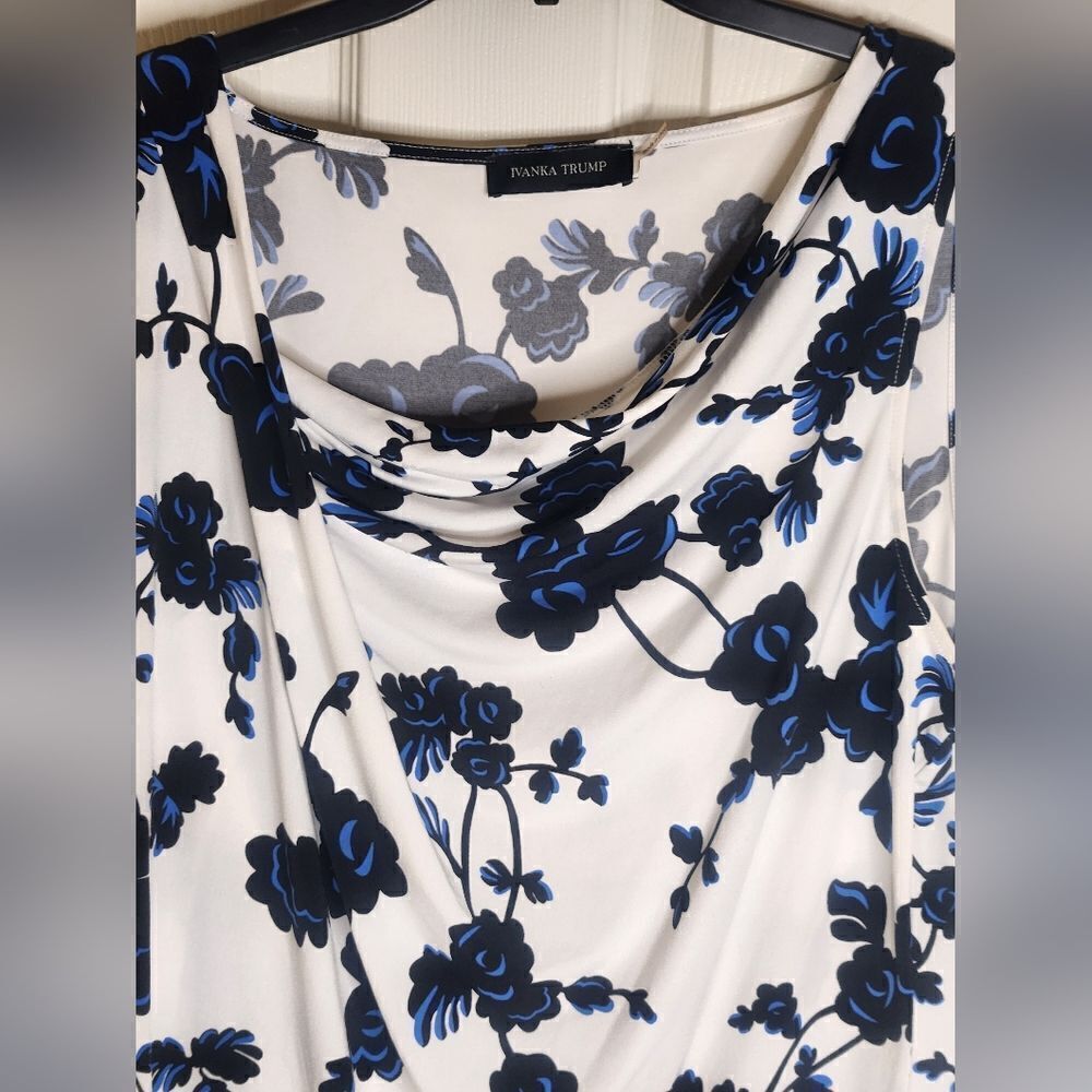 Ivanka Trump L White Navy Blue Floral Print  Slvless Cowl Neck Women Top Blouse - Picture 5 of 6